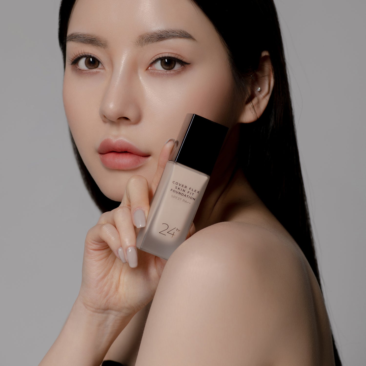 Cover Flex Skin Fit Foundation SPF37 PA++