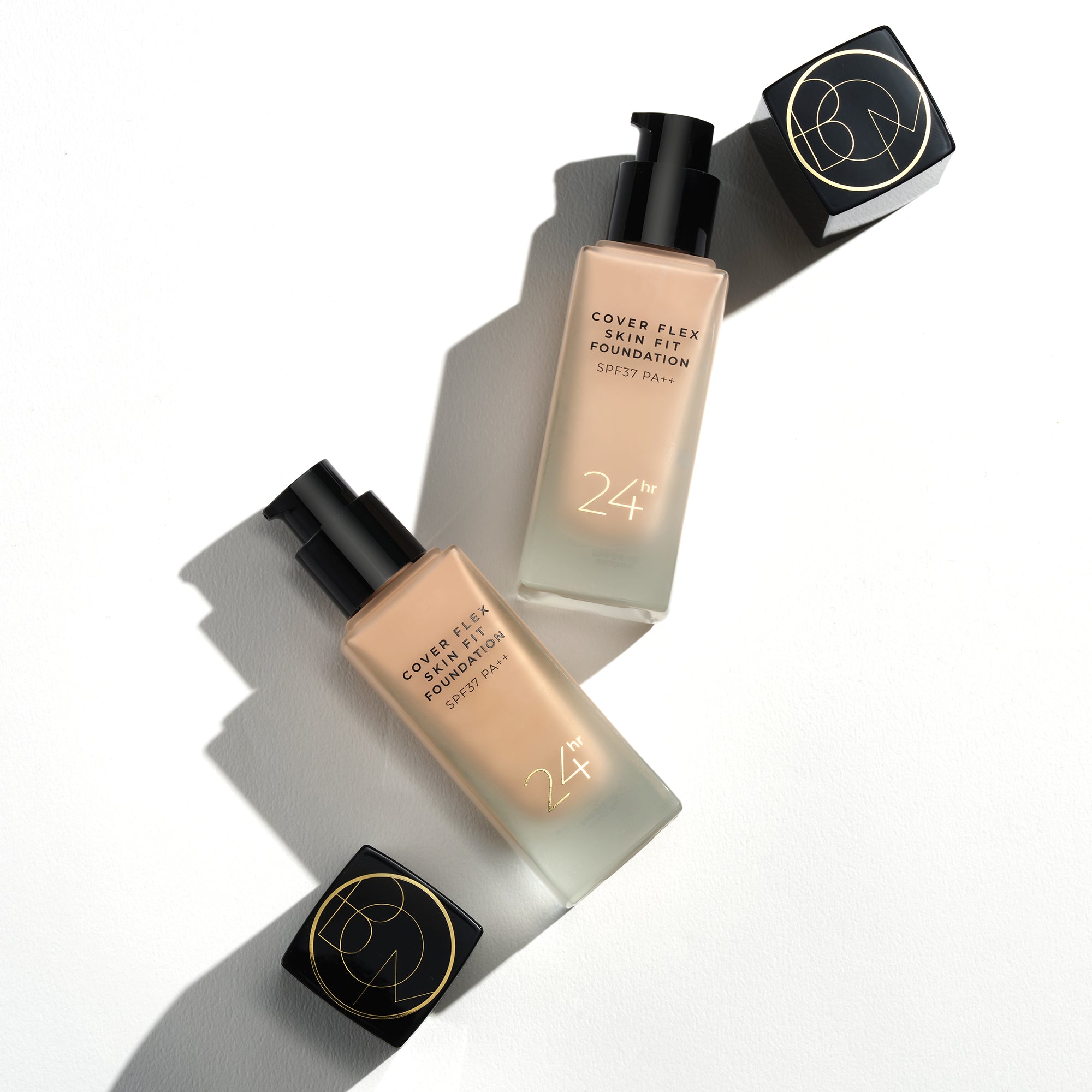 Cover Flex Skin Fit Foundation SPF37 PA++