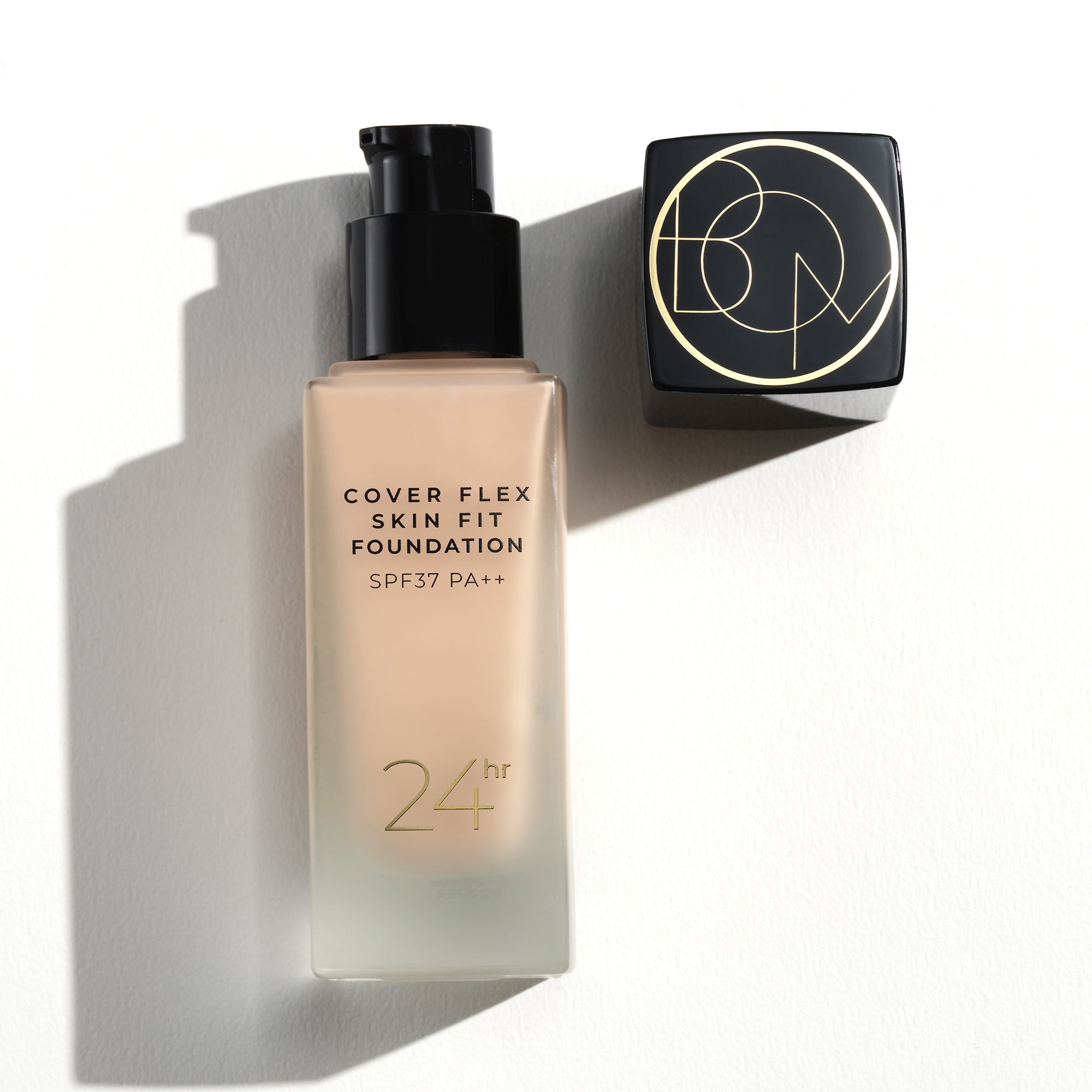Cover Flex Skin Fit Foundation SPF37 PA++